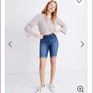 Madewell Roadtripper Biker Shorts in Jansen Wash